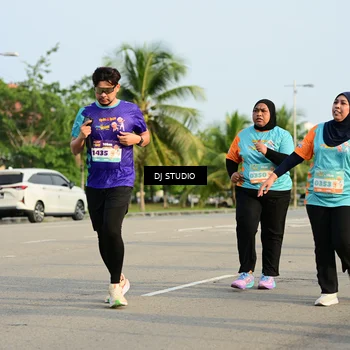Runner Photo 8354328