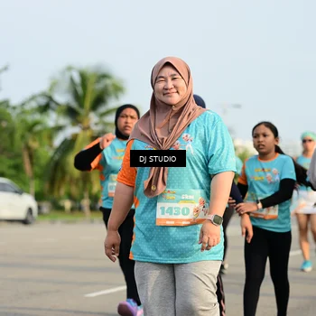 Runner Photo 8354335