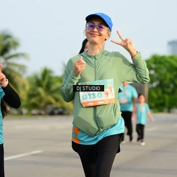 Runner Photo 8354345