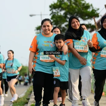 Runner Photo 8354391