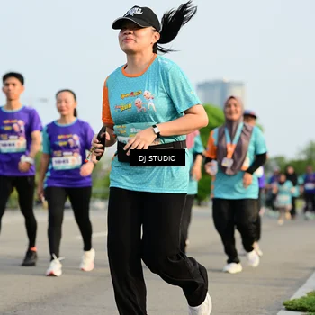 Runner Photo 8354402