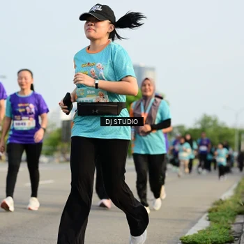 Runner Photo 8354409