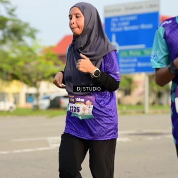 Runner Photo 8354443