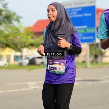 Runner Photo 8354444