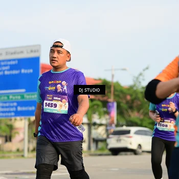 Runner Photo 8354477