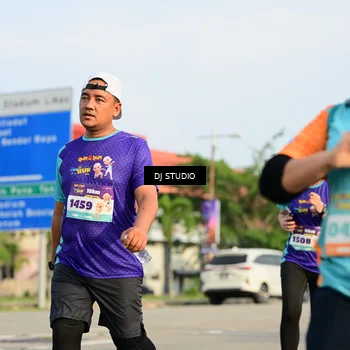Runner Photo 8354481