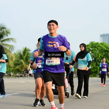 Runner Photo 8354539