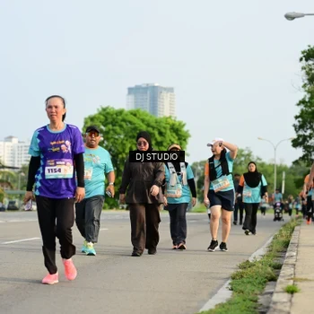 Runner Photo 8354576