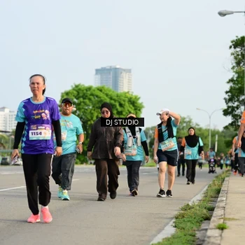 Runner Photo 8354577