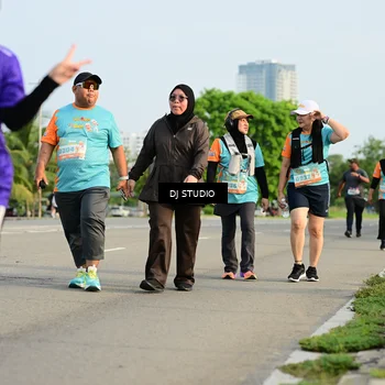 Runner Photo 8354598