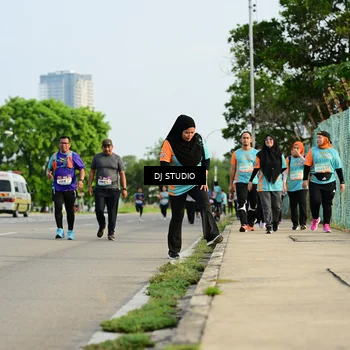Runner Photo 8354624