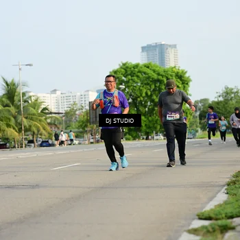 Runner Photo 8354634