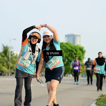 Runner Photo 8354636
