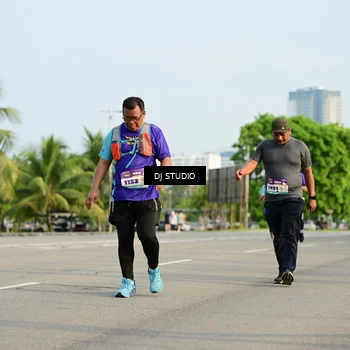 Runner Photo 8354645