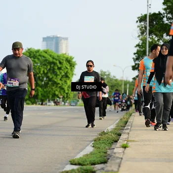Runner Photo 8354660
