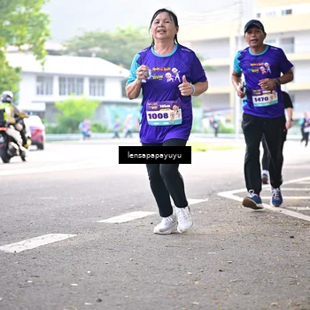 Runner Photo 8354672