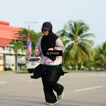 Runner Photo 8354689