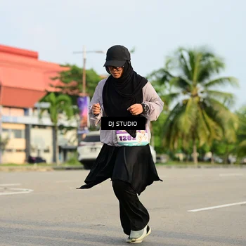 Runner Photo 8354692