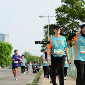 Runner Photo 8354722