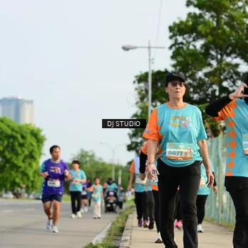 Runner Photo 8354723