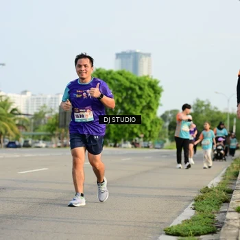 Runner Photo 8354741