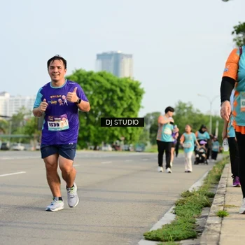 Runner Photo 8354744