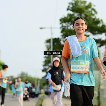 Runner Photo 8354776