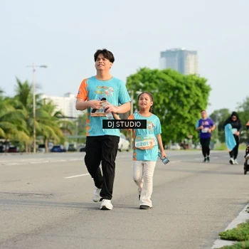 Runner Photo 8354796