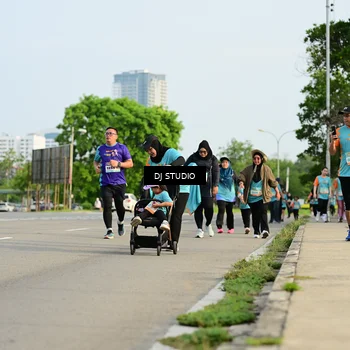Runner Photo 8354807