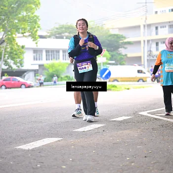 Runner Photo 8354923