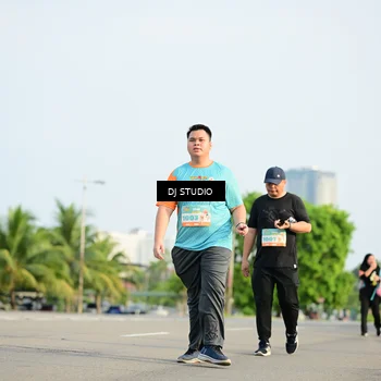 Runner Photo 8354951