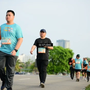 Runner Photo 8354960