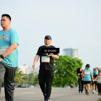 Runner Photo 8354963