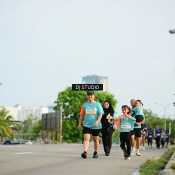 Runner Photo 8354981