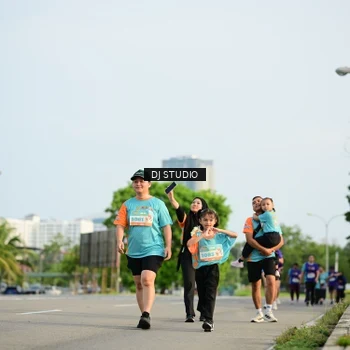 Runner Photo 8354990