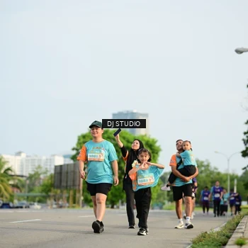 Runner Photo 8354992
