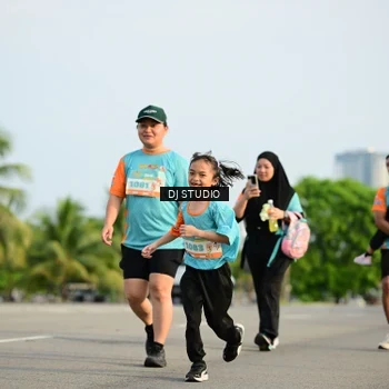 Runner Photo 8354993