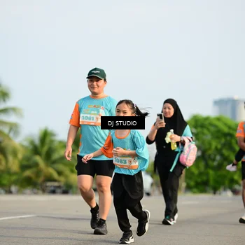 Runner Photo 8354995