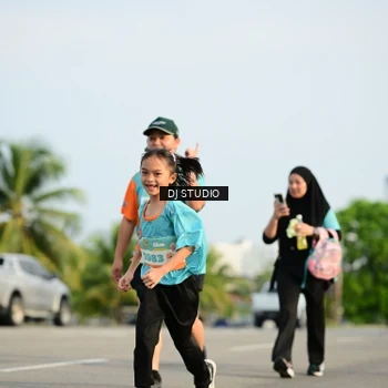 Runner Photo 8354999