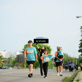 Runner Photo 8355000