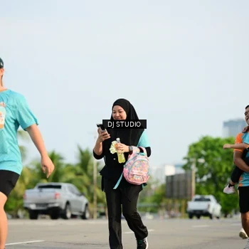 Runner Photo 8355001