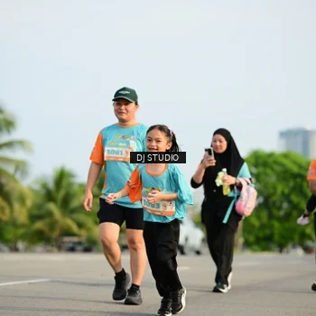 Runner Photo 8355002