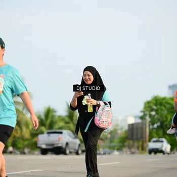 Runner Photo 8355004