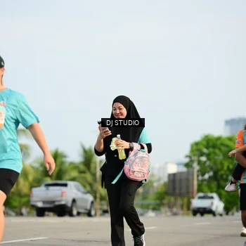Runner Photo 8355007