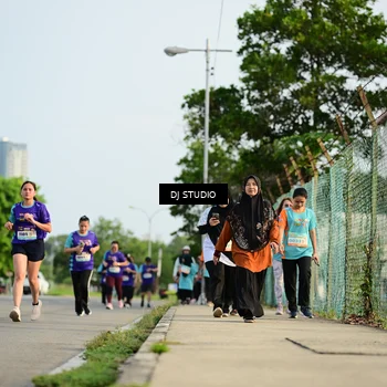 Runner Photo 8355020