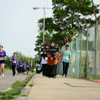 Runner Photo 8355022