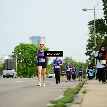 Runner Photo 8355025