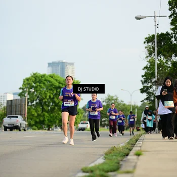 Runner Photo 8355027