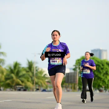 Runner Photo 8355031
