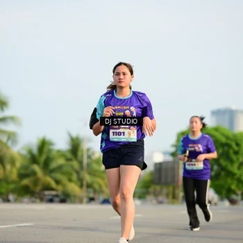 Runner Photo 8355036